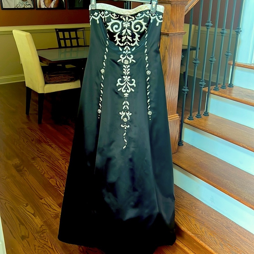 Zam Zam By Niki Livas Black White Dress Sz 5/6Juniors  Prom Formal Bridesmaid